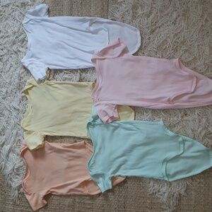 H&M girls bodysuits